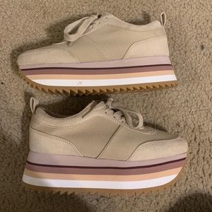 Flatform sneakers